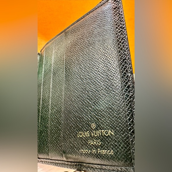LOUIS VUITTON TAIGA LEATHER BIFOLD WALLET FOREST GREEN - Picture 4 of 7